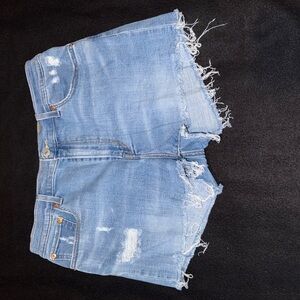 Women’s Levi’s Shorts